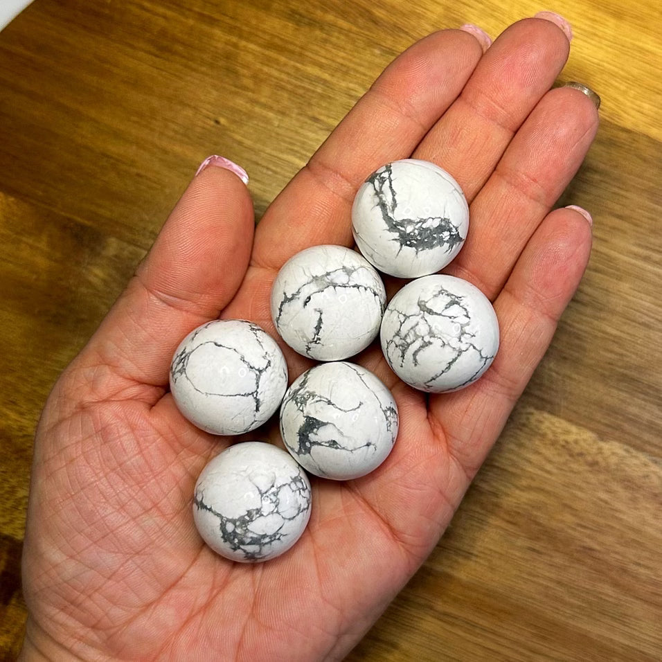 Howlite Mini Sphere
