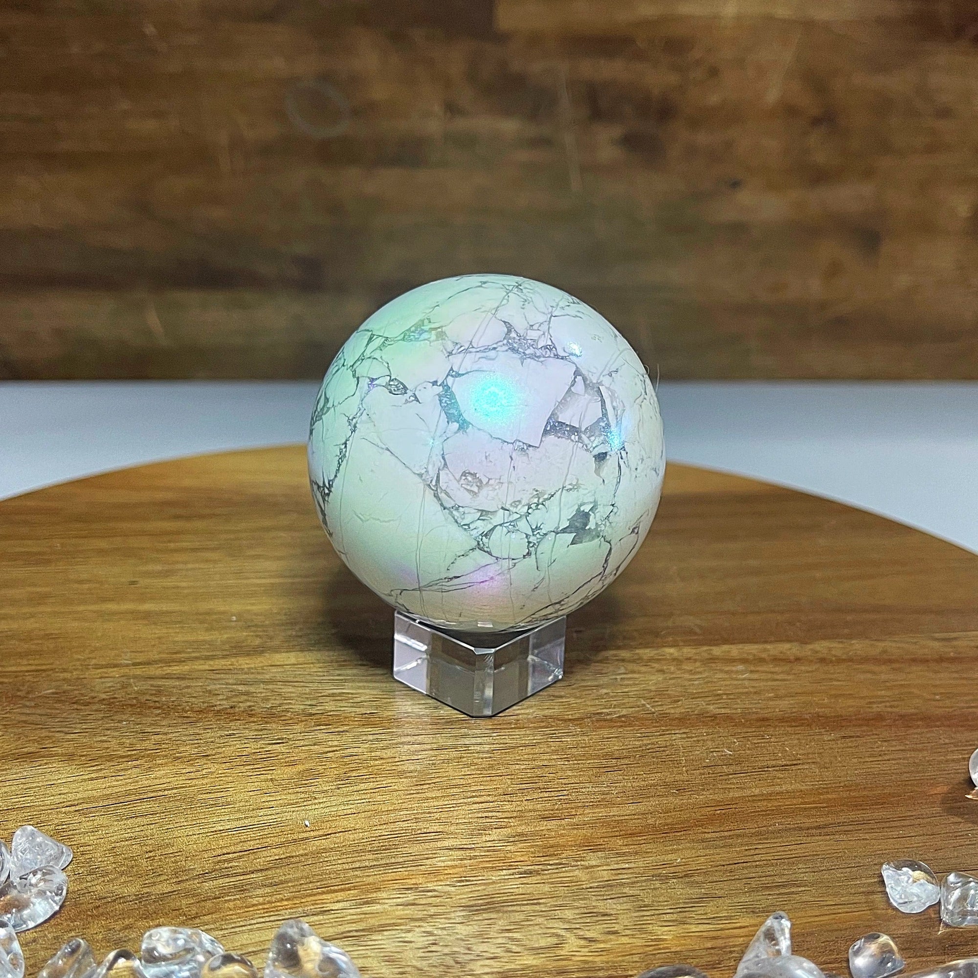 Aura Howlite
